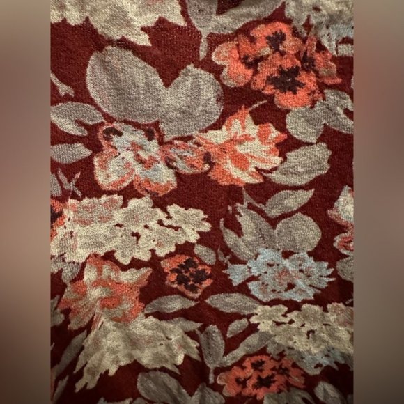 Urban Outfitters Flowy Floral Tank top - Picture 7 of 8